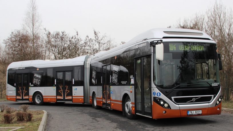 volvo-hybrid-bus-praha2