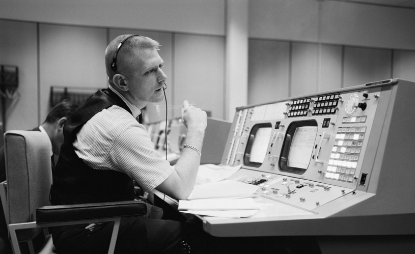 eugene_f-_kranz_at_his_console_at_the_nasa_mission_control_center