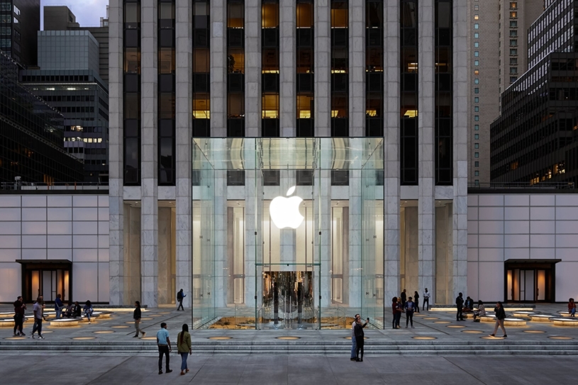apple-store-fifth-avenue-new-york-redesign-exterior-091919-min