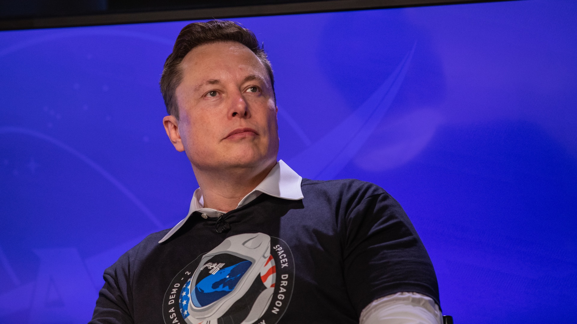 Elon Musk will also connect the Czech Republic to its internet.  But you will pay extra for his ambitious vision thumbnail