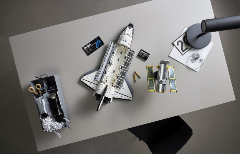 lego-nasa-space-shuttle-discovery-7