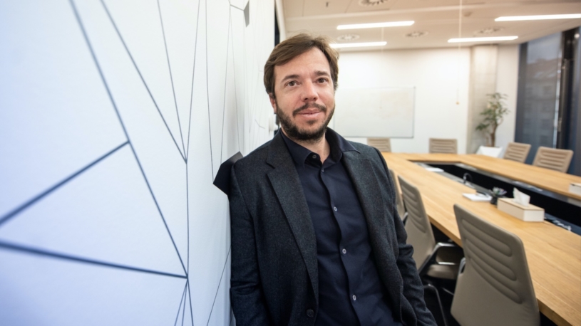 Jakub Havrlant dál šlape do knih. Rockaway kupuje Pemic Books, které patří i půlka české Audiotéky