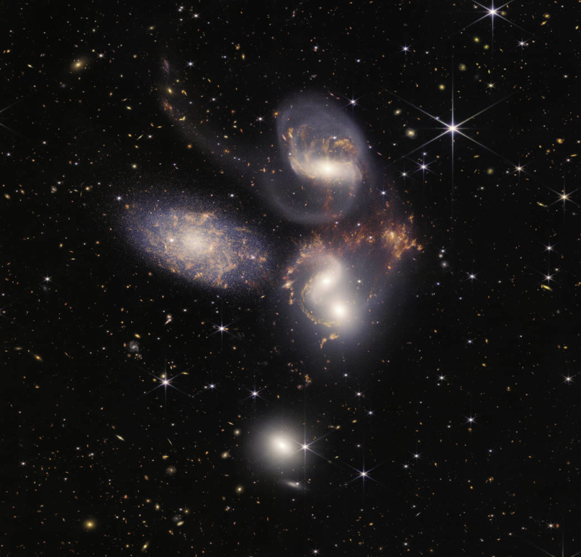 webb4_main_image_galaxies_stephans_quintet_sq_nircam_miri_final-5mb-min