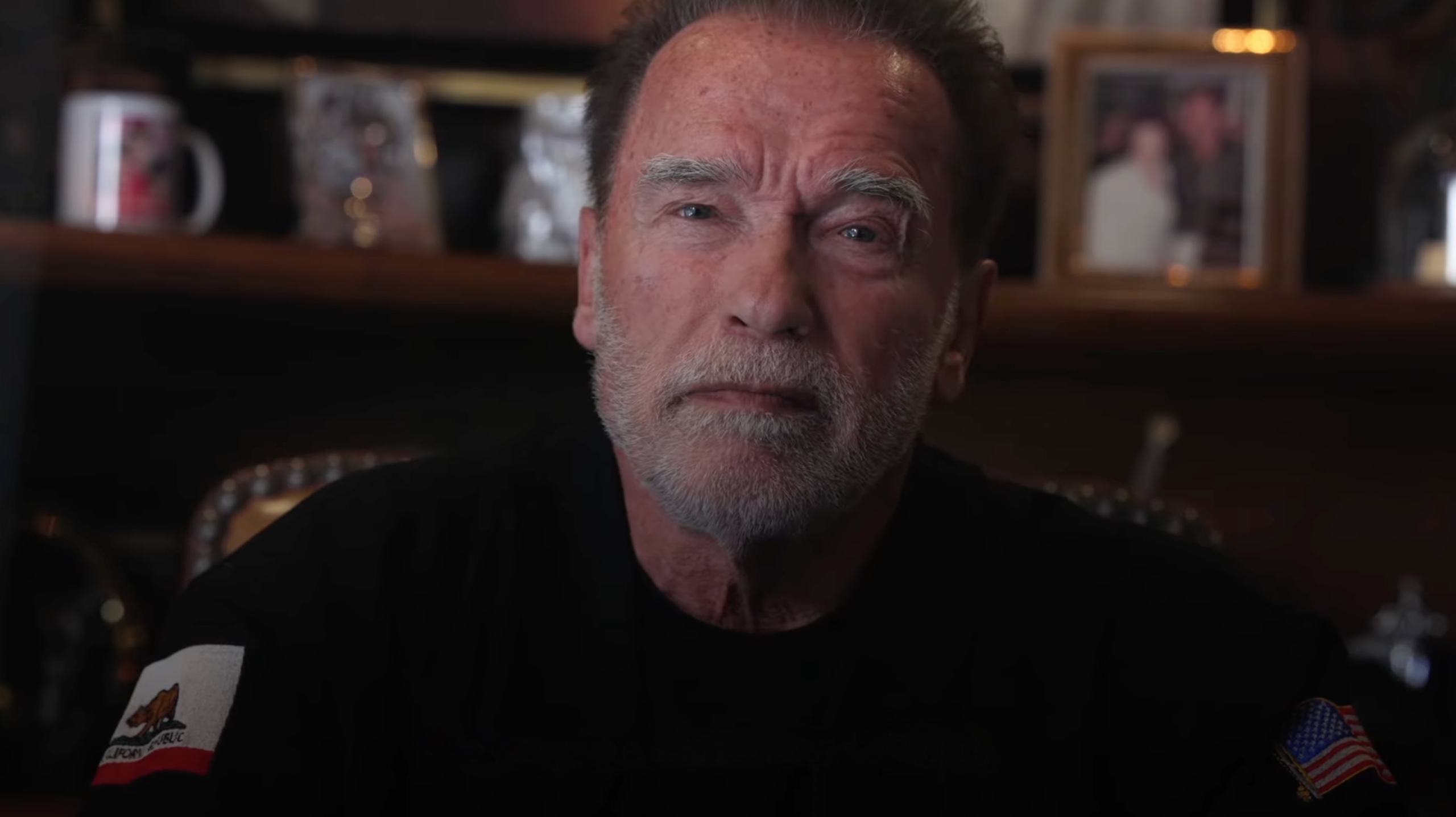 Arnold Schwarzenegger appelle à la condamnation de l’antisémitisme