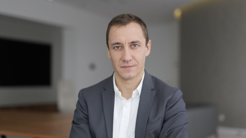 Umělá inteligence změní hledání na internetu i trh s digitální reklamou, říká expert Microsoftu