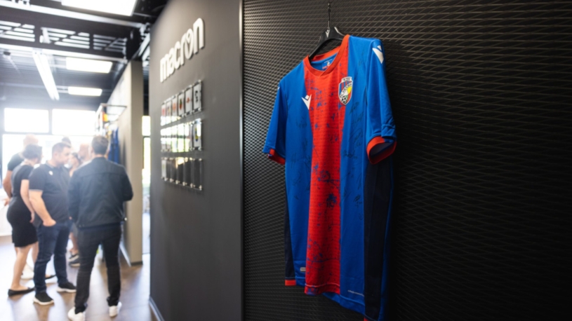 Sportovní značka Macron ve velkém vstupuje do Česka. Už ji nosí fotbalová Plzeň, do konce roku chce obléct 70 klubů