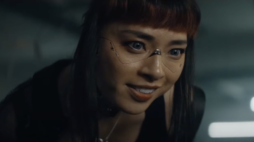 Stvořitel je prý jeden z filmů roku. Sci-fi o boji lidstva se stroji strhne obrazem i příběhem
