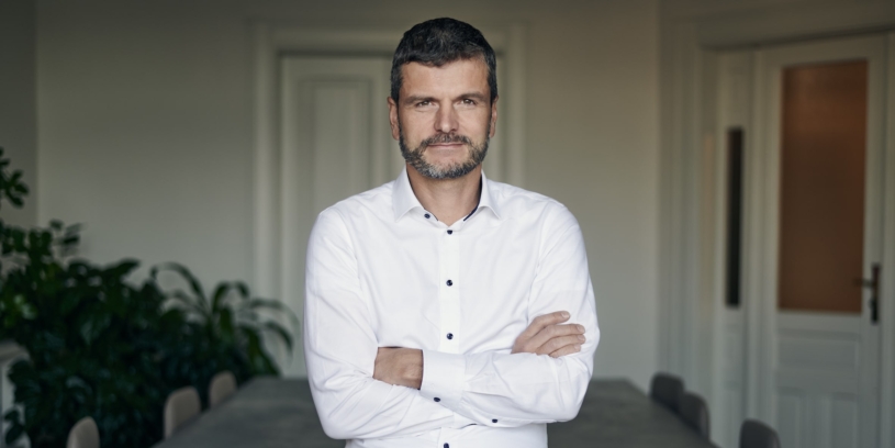 Tabletky Flow Nutrition si fanda biohackingu Ondřej Fryc našel sám. Teď do nich také investuje