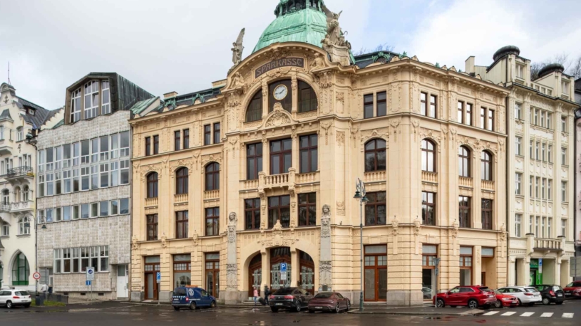 Secesní palác Sparkasse ve Varech poslouží umělcům. Na měsíc sem přijedou a budou tvořit i vystavovat