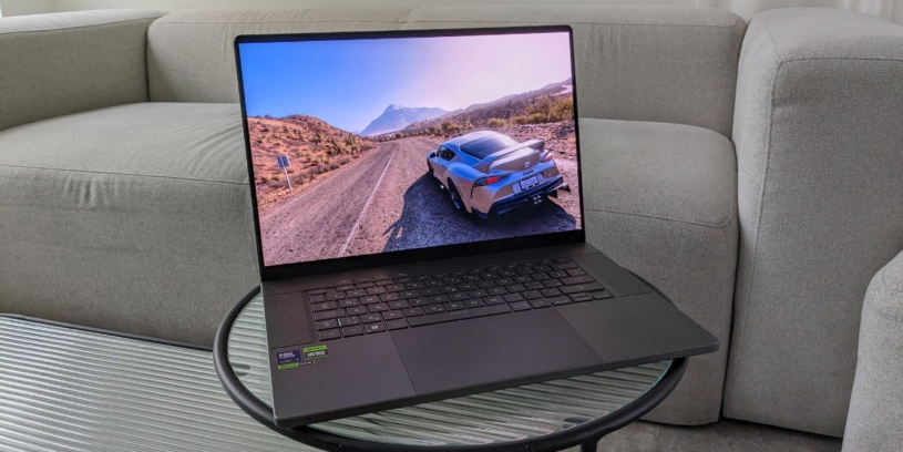 Elegantní uragán za sto tisíc. Nový Zephyrus od Asusu nadchne grafikou RTX 4090 a příjemně překvapí rozměry