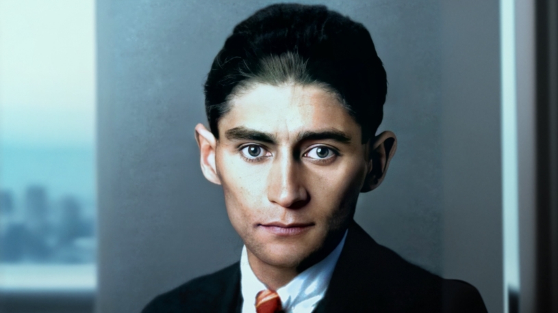 Před sto lety zemřel Franz Kafka, pražský rodák a zásadní umělec. Předpověděl svět, v němž žijeme