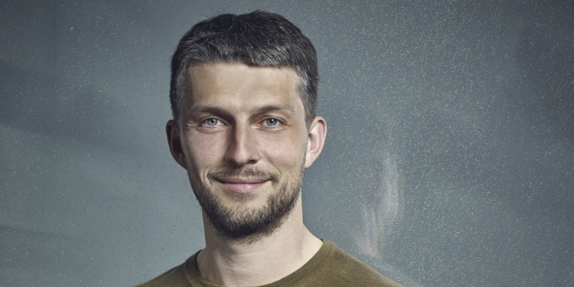 Obchody na burze už řídí hlavně počítače, role tradičních investorů bude marginální, říká Zahradník
