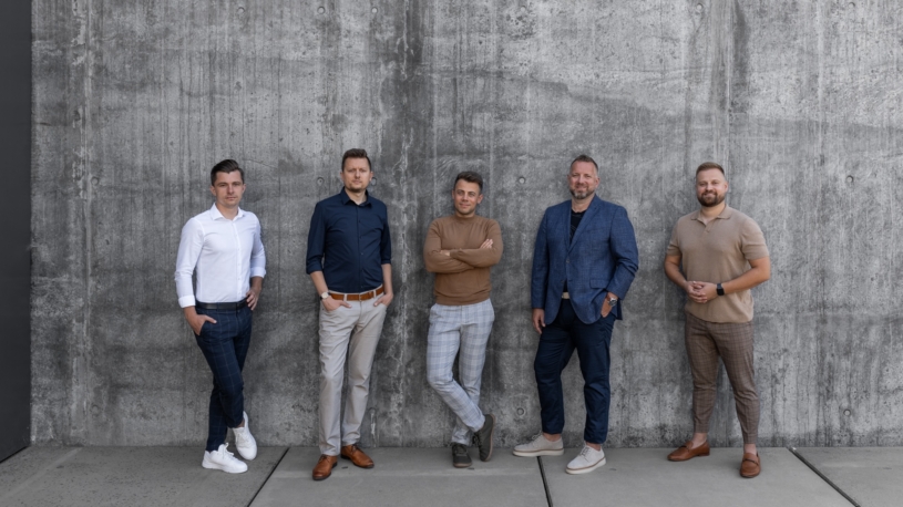 Shopsys, Reservio, Smartsupp, Survio. Firmy se stejnými investory v zádech formují nový holding