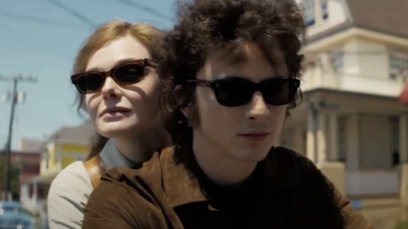 Bob Dylan s tváří Timothéeho Chalameta řádí v novém traileru. V minulosti ho hrála i Cate Blanchett
