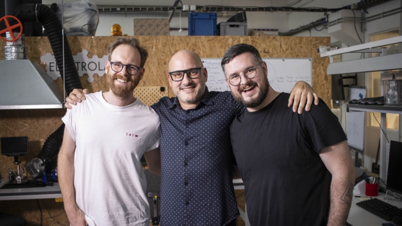 Špenát s Aspirinem či fasáda budoucnosti. Josef Průša se Signal Festivalem probouzí k životu světové umění