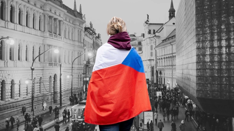 Na Václaváku zazpívá Rohony, v Olomouci bude lampionový průvod. Kde oslavit 35. výročí sametové revoluce?