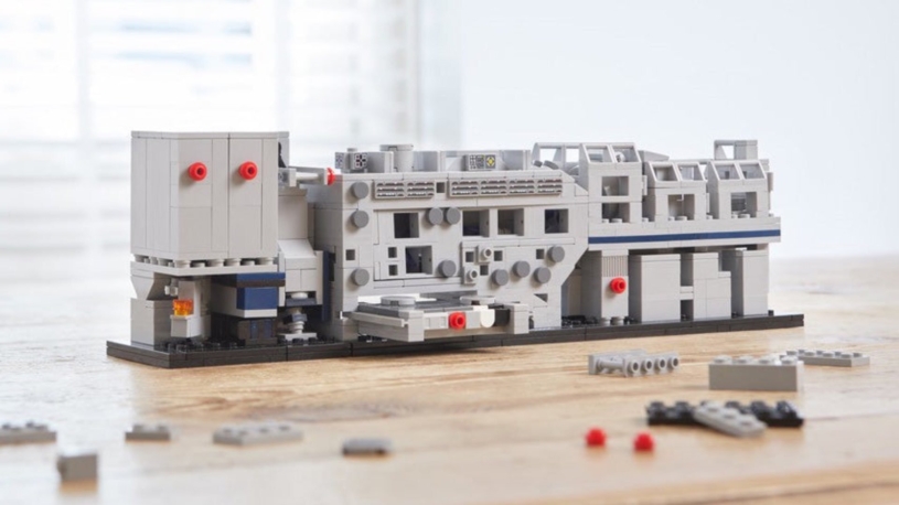 Tohle LEGO není pro každého. Výrobce čipů ASML vyvolal stavebnicí svého stroje pořádný rozruch