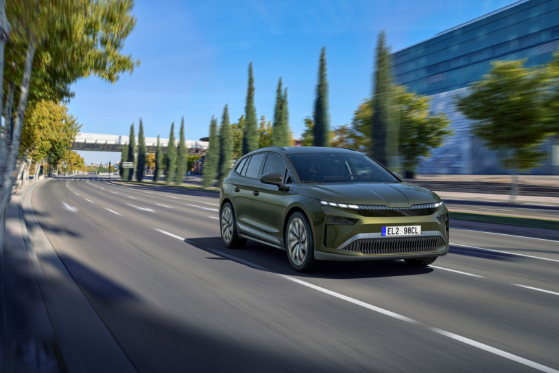 Nová příď a delší dojezd. Škoda představila modernizaci svého oblíbeného elektromobilu Enyaq