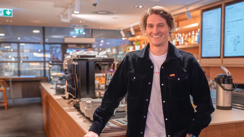 Lidi z Vnitroblocku obsadili bývalý zaměstnanecký bufet České spořitelny. Otevřeli tu Bistro B