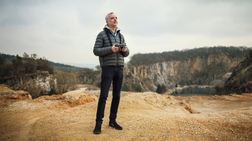 Z Googlu propojil 500 000 vývojářů. Po čtyřicítce začal fotit dronem a uspěl v National Geographic