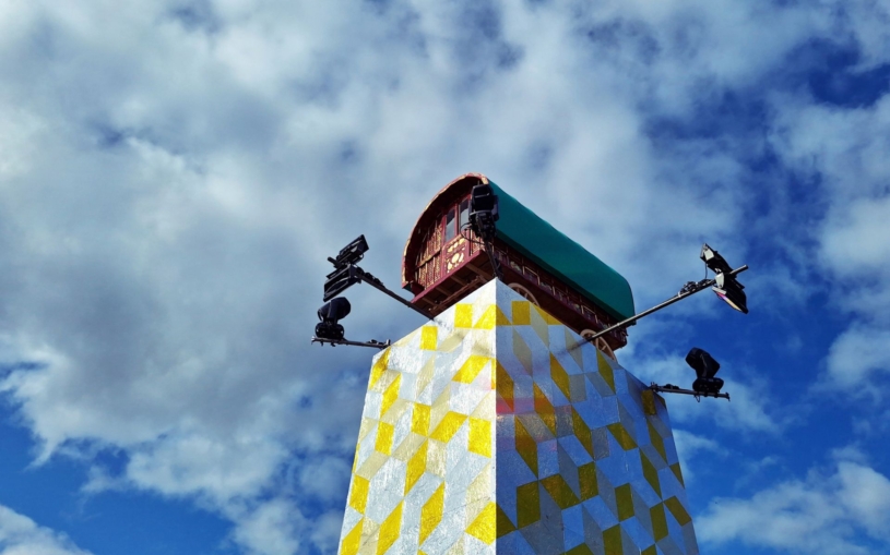 karavan-daniela-bakera-glastonbury-1