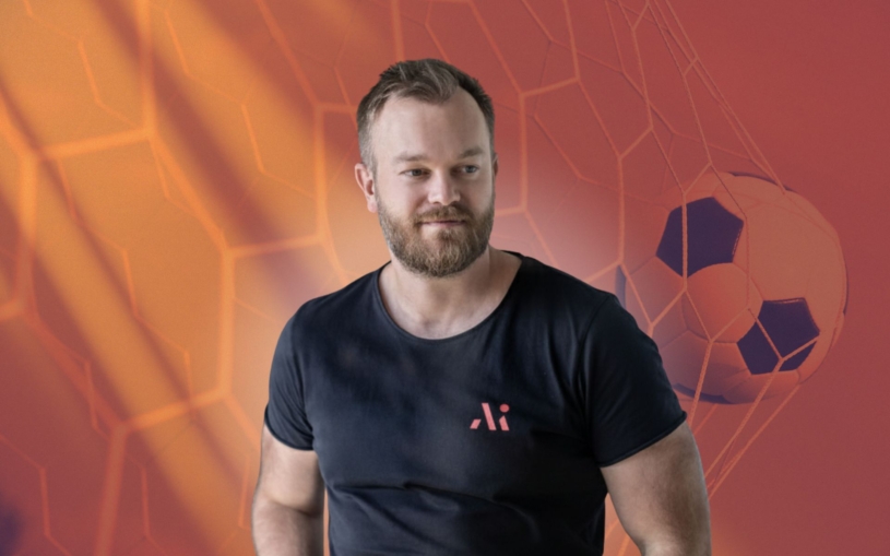 Dal fotbalu všechno, teď má kyčle jako důchodce. Tak buduje aplikaci, která má pomáhat sportovcům nechybovat