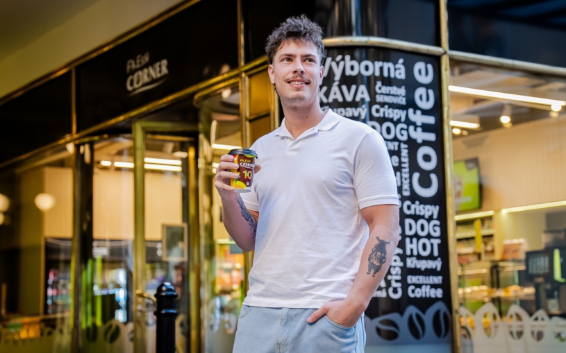 Na Václaváku káva za 79 korun. MOL s konceptem Fresh Corner víří vody turistického centra