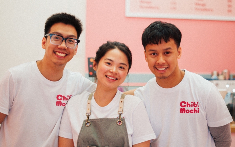 V Asii propadl sladkému pečivu a s bratrem se ho rozhodli péct. Začali kříženci mezi donuty a mochi