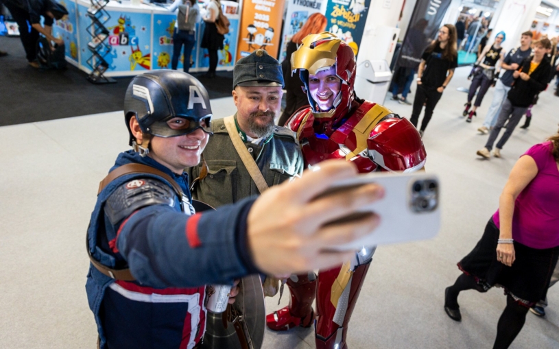 Fotky toho nejlepšího z Comic-Conu. Podívejte se na usměvavého Teal’ca i pana Ptáčka z Kingdom Come 2