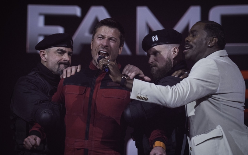 Konečně akční film jako z osmdesátek. Schwarzeneggera vystřídal hezoun a mozek nechte doma, ale i tak baví