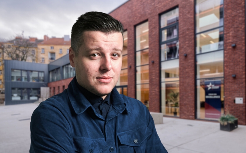 Studenti by měli získat konkurenční výhodu, říká Ondřej Kania. Jeho školy proto učí umělou inteligenci