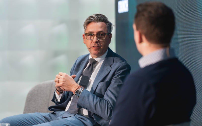 Bohatí Češi vydělávají na akciích víc než na svých firmách. Hledají příležitosti, říká Koděra z J&T