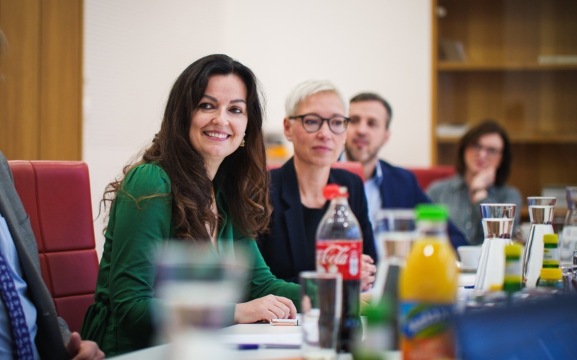 Vědkyně věří, že našla způsob, jak bojovat proti rakovině. Zaujala i trojici českých miliardářů