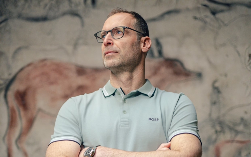 Koleno do hlavy bylo budíček. Petr Čech pak místo seriálů koukal na přednášky, teď staví vlastní byznys