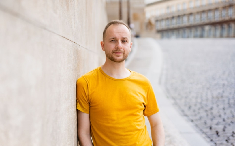 Miliardový e-shop expandoval na pět trhů. Díky AI na tom ušetřil 1,4 milionu a tisíc dnů práce zaměstnanců