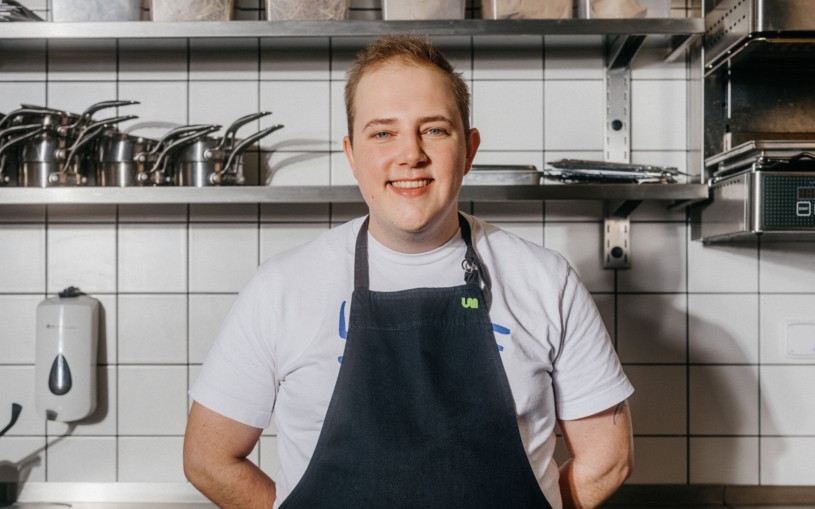 Vařil z papuchalků a velryb, dezerty dělal i ze sobí krve. Čech pracoval v nejodlehlejší michelince světa