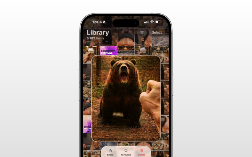 chris-hemsworth-fake-camera-roll-5