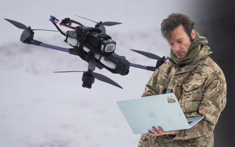 Investoři v čele s miliardářem Michalem Strnadem posílají desítky milionů na vývoj autonomních dronů