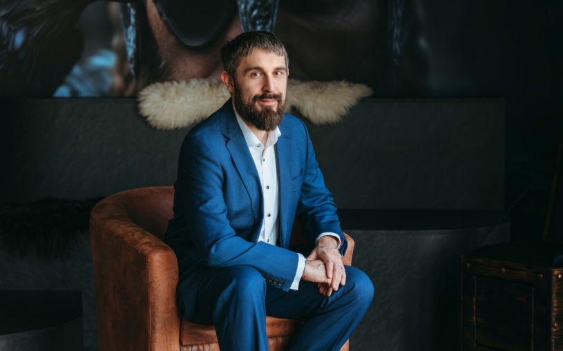 Tvoří avatary, kteří zvládnou živě komentovat sportovní zápasy. Teď získal rekordní investici