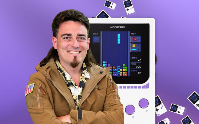 Staví zbraně pro armádu, teď křísí herní legendy z devadesátek. Z nostalgie buduje miliardový byznys