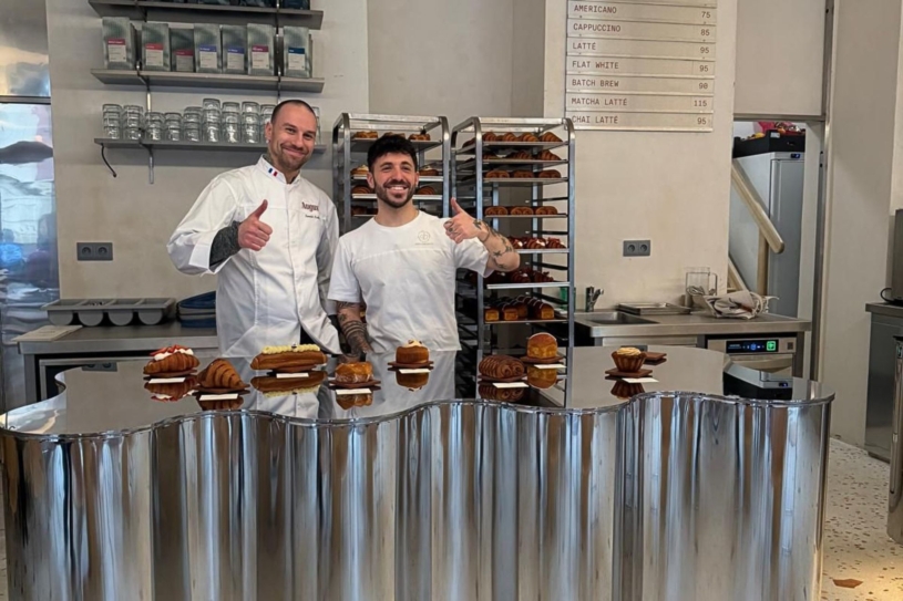 Začínal jako fotbalista, ale našel se v pekárně. Teď si otevřel vlastní s tím nejzáludnějším pečivem