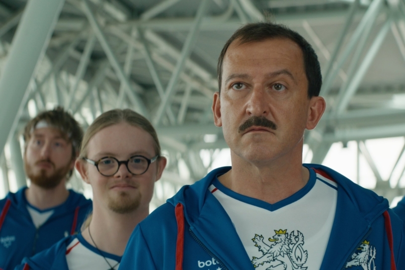 Nebaví vás číst titulky? Máme pro vás české tipy na známého hříšníka, zlodějíčka i nekorektního trenéra