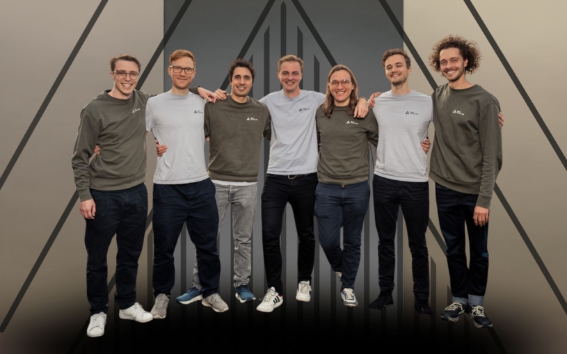 Ukryli se v temném lese a vybudovali AI startup s miliardovou cenovkou. Touží po nich Musk i Meta