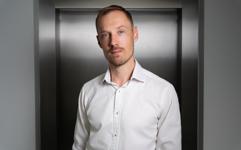 Z Oxfordu šel řídit miliardy a teď jich bude mít ještě víc. Spojuje síly s předními českými investory