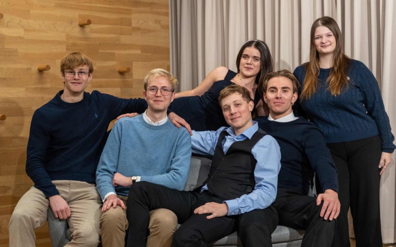 Školné v Británii zdražilo na miliony. Čeští studenti proto rozjíždějí projekt propojující talenty s dárci