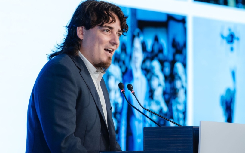 palmer_luckey