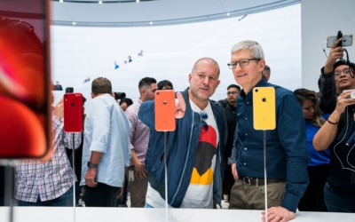 apple-jony-ive-tim-cook-iphone-xr