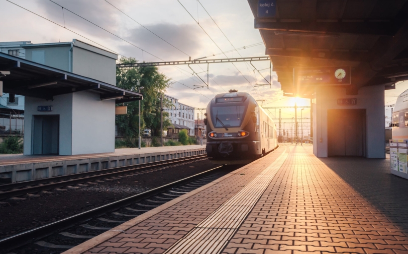 vlak-leo-express2