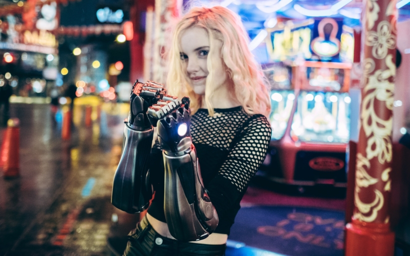 tilly-lockey-alita-hero-arms