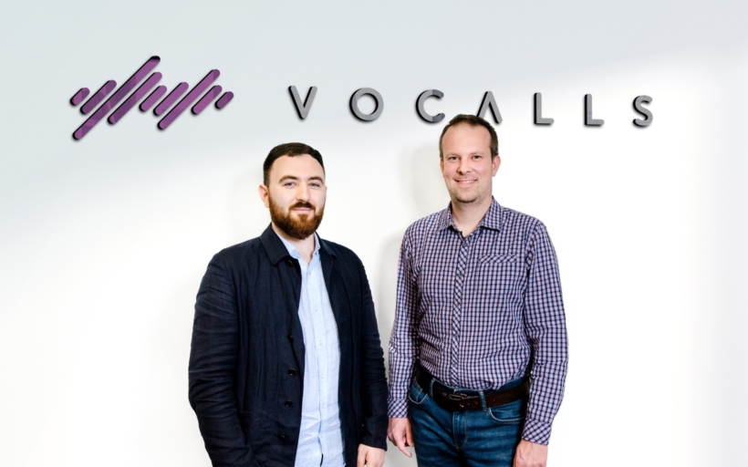 Blank white wall in concrete office with large windows Mockup 3D rendering